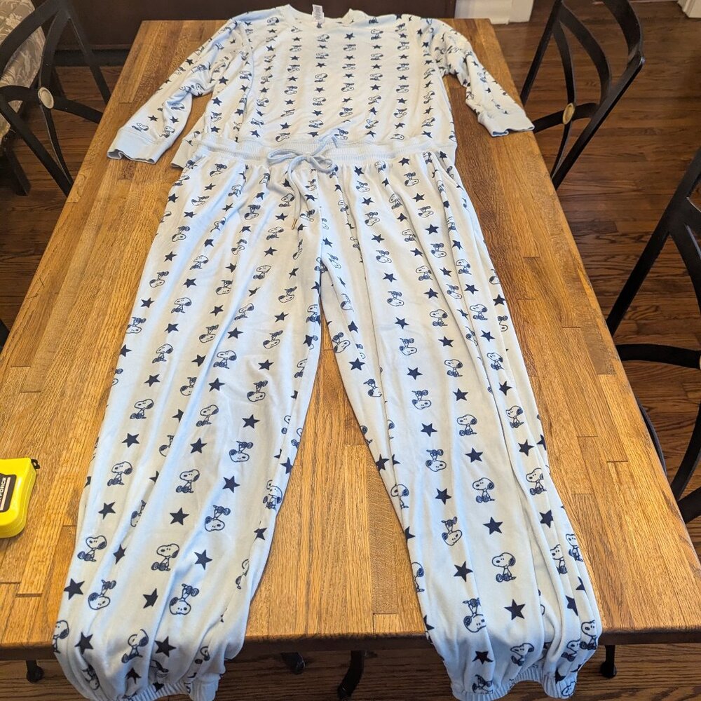 Cute and Snuggly Snoopy and Stars Velour Soft Long Drawstring Pants Long Sleeves